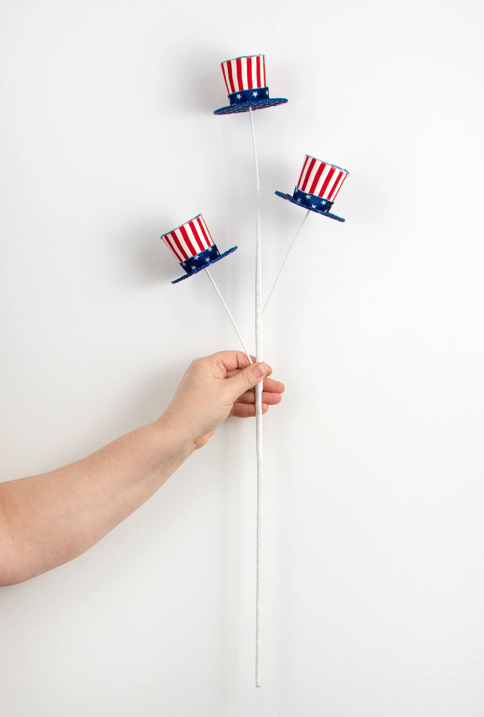 26" Stars & Stripes Patriotic Top Hat Spray