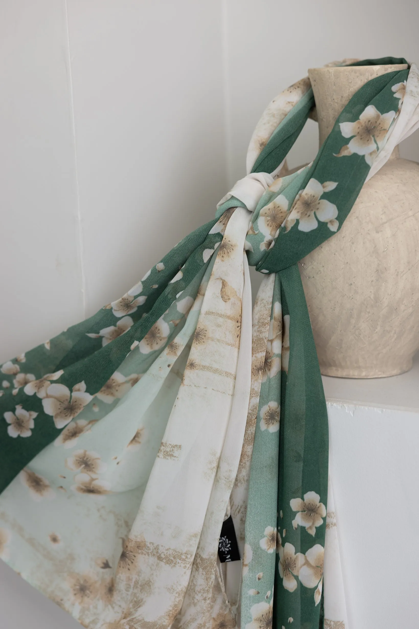 Camellia Printed Shawl
