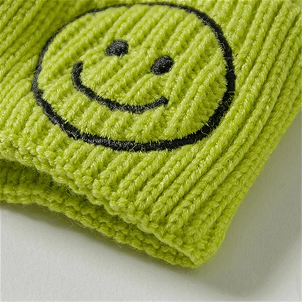 Casual Smiley Face Knitted Hat / Fashion Solid Color Warm Hats for Men and Women