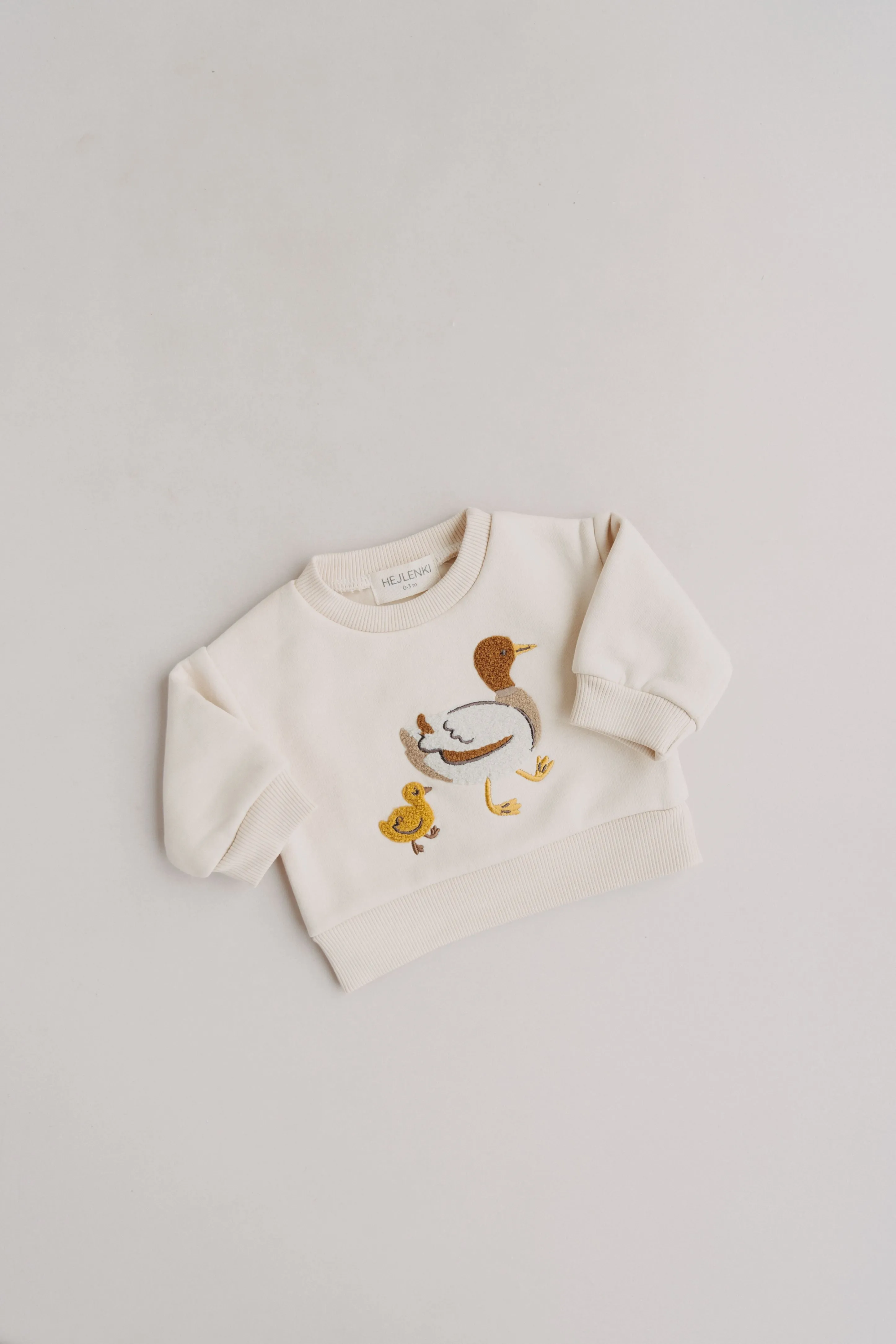 FLUFFY DUCKS SWEATER