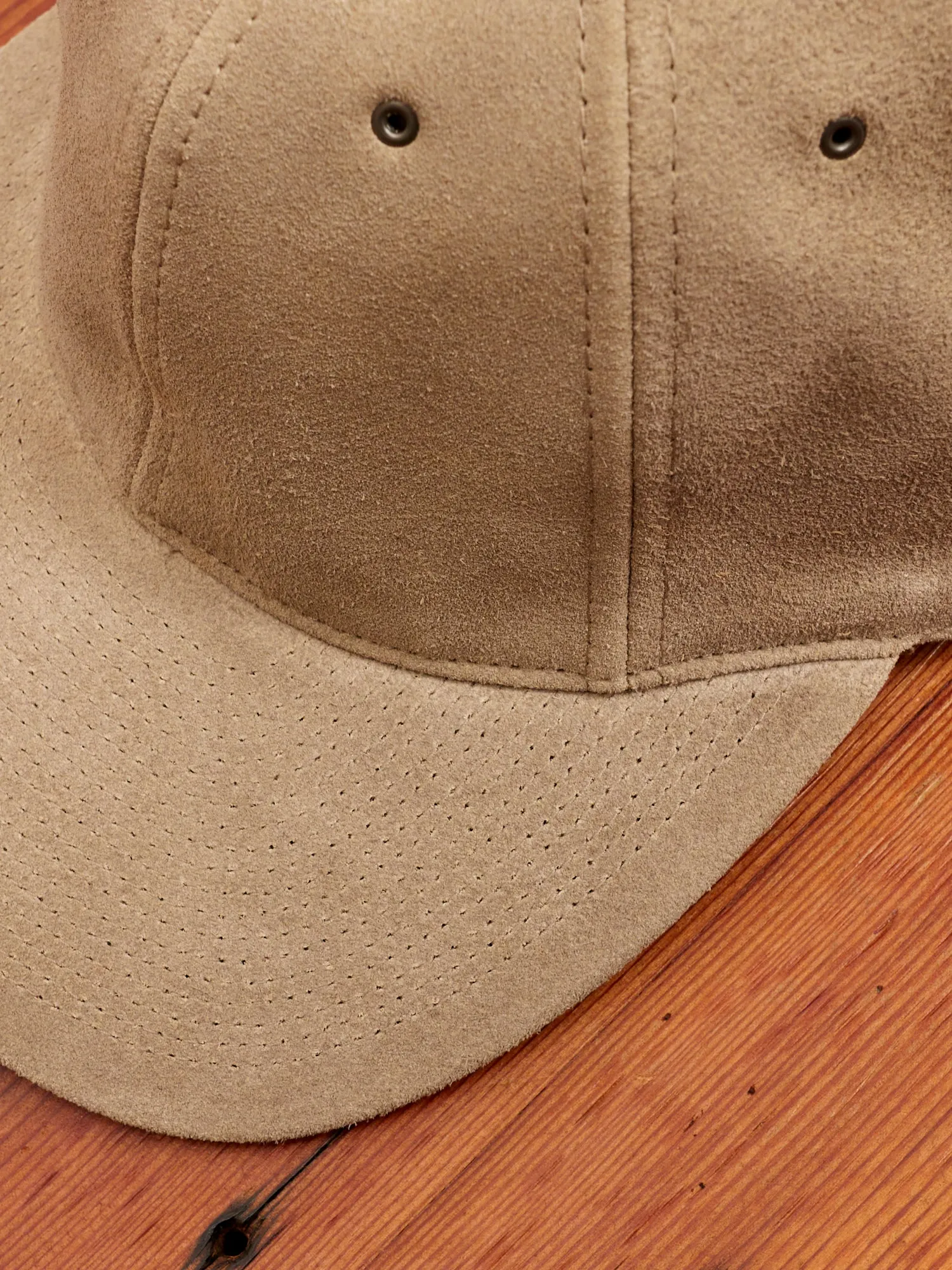 Suede Cap in Light Beige